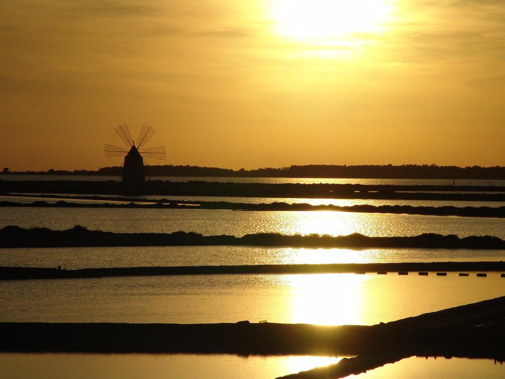 Bed and Breakfast Sunrise Stagnone - Kitesurf Spot Марсала Экстерьер фото